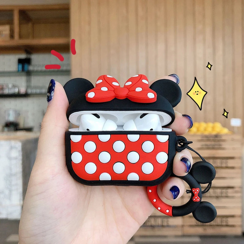 Capa de Fone de Ouvido, Capinha Case de Silicone de Compatível AirPods Pro Premium, Capa Case Protetora de Silicone Para AirPods Pro, Capa Case Silicone Flexivel AirPods Pro,  Capinha Para AirPods, Capinha Para AirPods de Personagens, Capinha Para Fone de Ouvido, Capinha Para AirPods de Heróis, Capinha Para AirPods de Personagens, Capinha Para AirPods Minnie e Mickey - LOJAS LABRU