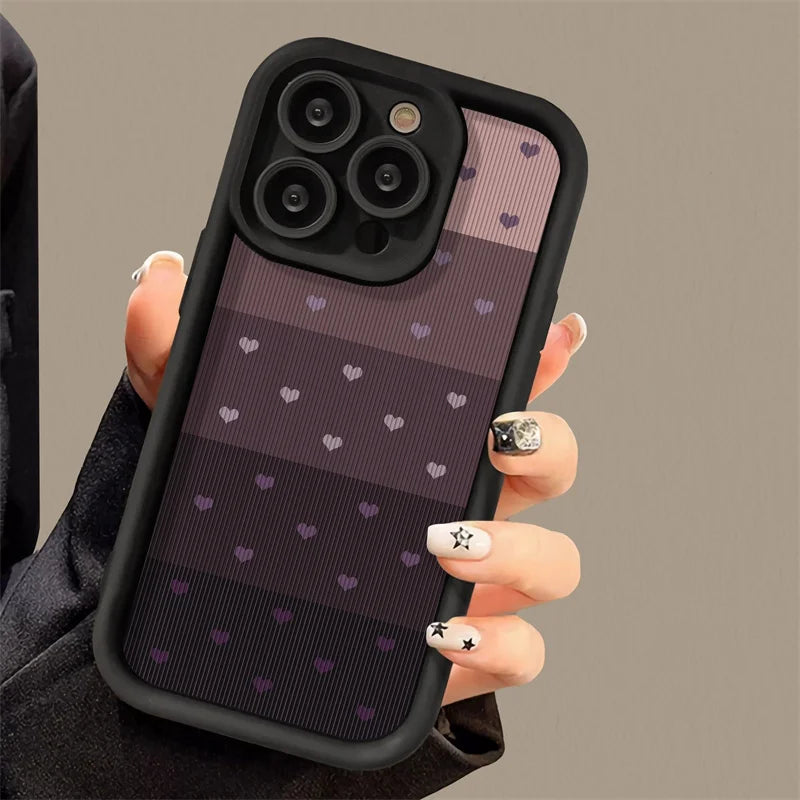 Capinha Para IPhone de Corações, Capinha de Celular em Silicone Líquido com Padrão de Coração Proteção TPU Antiqueda à Prova de Choque e Corpo Inteiro, Coração 3D,  Capa Capinha Case Premium, Preta Translucida com Proteção de Câmera, Diferente, Case Para IPhone, Capinha Protetora Para IPhone, Case IPhone, Capinha IPhone, Case Protetora Para IPhone, Case Diferente, Capinha Diferente, Capinhas Diferentes, Case Macia Para IPhone - LOJAS LABRU