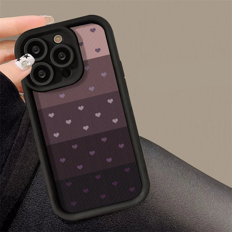 Capinha Para IPhone de Corações, Capinha de Celular em Silicone Líquido com Padrão de Coração Proteção TPU Antiqueda à Prova de Choque e Corpo Inteiro, Coração 3D,  Capa Capinha Case Premium, Preta Translucida com Proteção de Câmera, Diferente, Case Para IPhone, Capinha Protetora Para IPhone, Case IPhone, Capinha IPhone, Case Protetora Para IPhone, Case Diferente, Capinha Diferente, Capinhas Diferentes, Case Macia Para IPhone - LOJAS LABRU